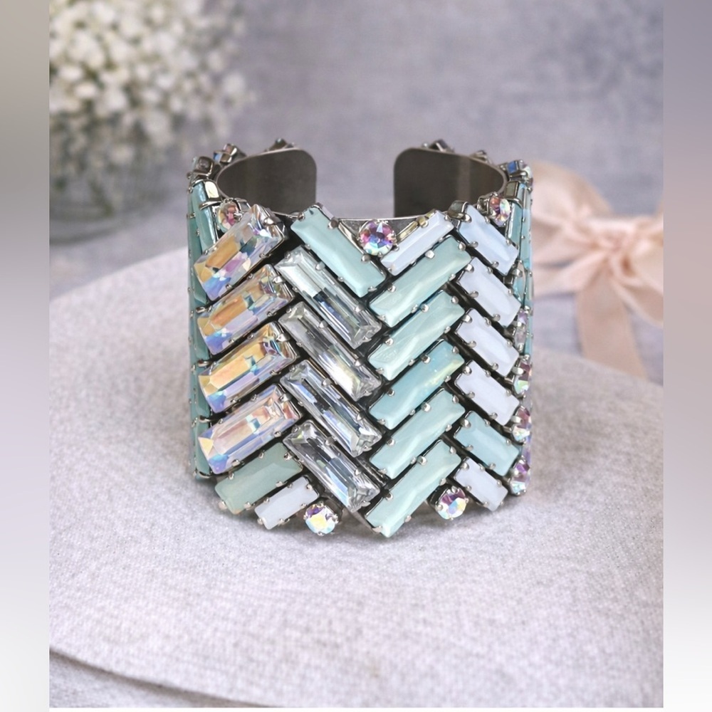 Sorrelli OOAK Cuff Bracelet Swarovski Crystals Mint Blue Luxury Statement Piece